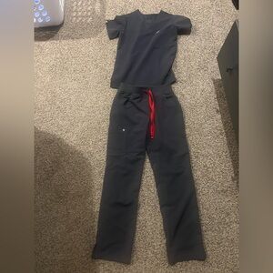 Figs Harbor Gray Scrub Set XS